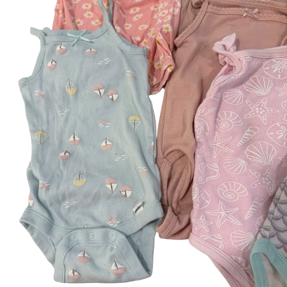 5 for $25!! Baby Girl Bundle of 11 Plus 2 Shorts Plus 2 Head Scarves! 3-6 Months - Picture 5 of 10